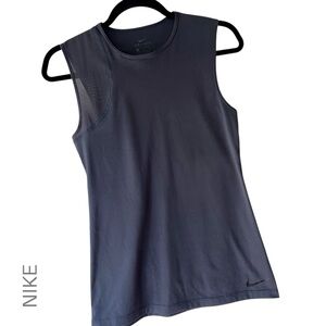 NIKE | NWOT WOMEN’S DRI-FIT BLACK RUNNING GRIDIRON FITNESS TANK TOP | SMALL